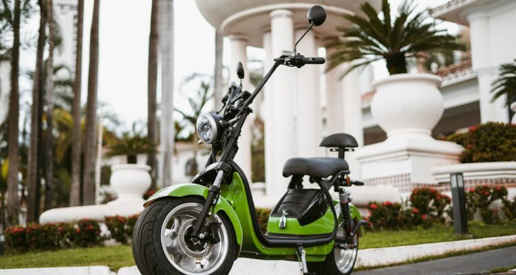 Por que investir em uma Scooter Elétrica em 2025?