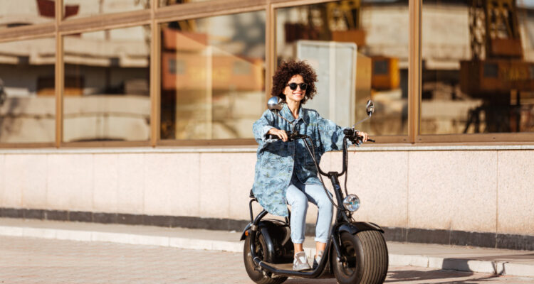 Mobilidade elétrica compartilhada: como scooters, patinetes e hoverboards estão mudando o transporte urbano